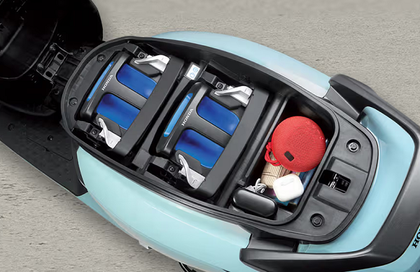 'Honda LEAD' phiên bản điện lộ diện, giá chỉ 35 triệu: Đổi pin siêu tiện, chạy 102 km/lần sạc