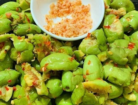 Xưa chỉ là cây dại, tiện tay vặt ăn vui mồm, hay hóa thành đặc sản lạ miệng: Vào cả thực đơn nhà hàng, giá bán thế nào?