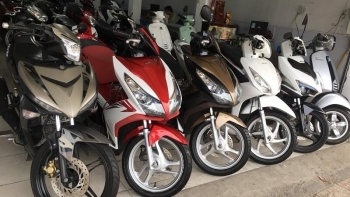 Người dùng dần ‘chia tay’ xe xăng để đổi sang xe điện, các hãng xử lý lượng lớn phương tiện cũ ra sao?