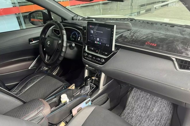 Chạy chưa hết ‘rô đa’, chủ xe Toyota Corolla Cross hybrid 2025 đã rao bán: Giá bán cao hơn hơn niêm yết tại đại lý