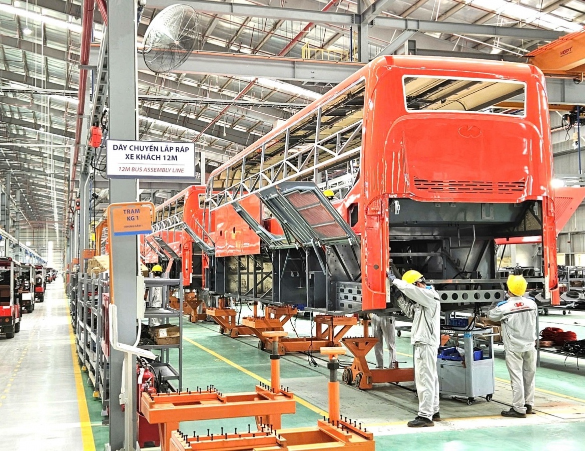 Hãng ô tô Việt Kim Long Motor bất ngờ lấn sân thị trường xe con, xây nhà máy công suất 100.000 chiếc/năm