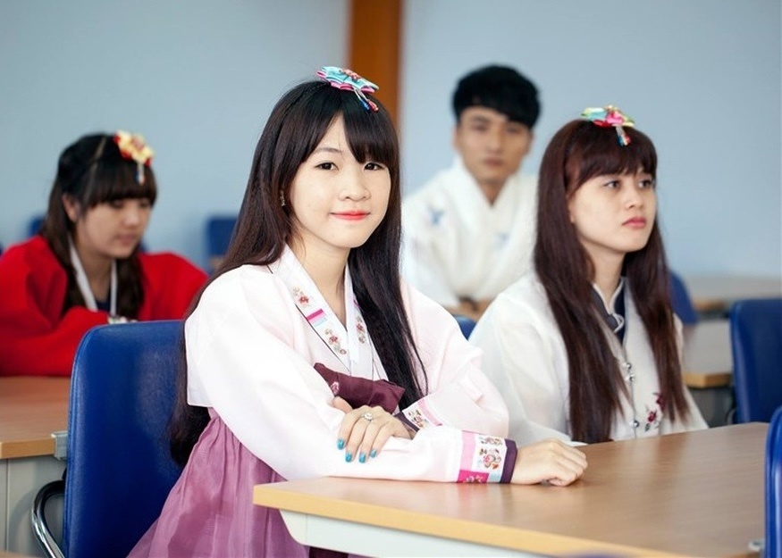 Ngành học ‘thời thượng’ giữa bối cảnh hội nhập sâu rộng, tốt nghiệp lương vượt ngưỡng 50 triệu/tháng: Điểm chuẩn từ 16 điểm là đậu