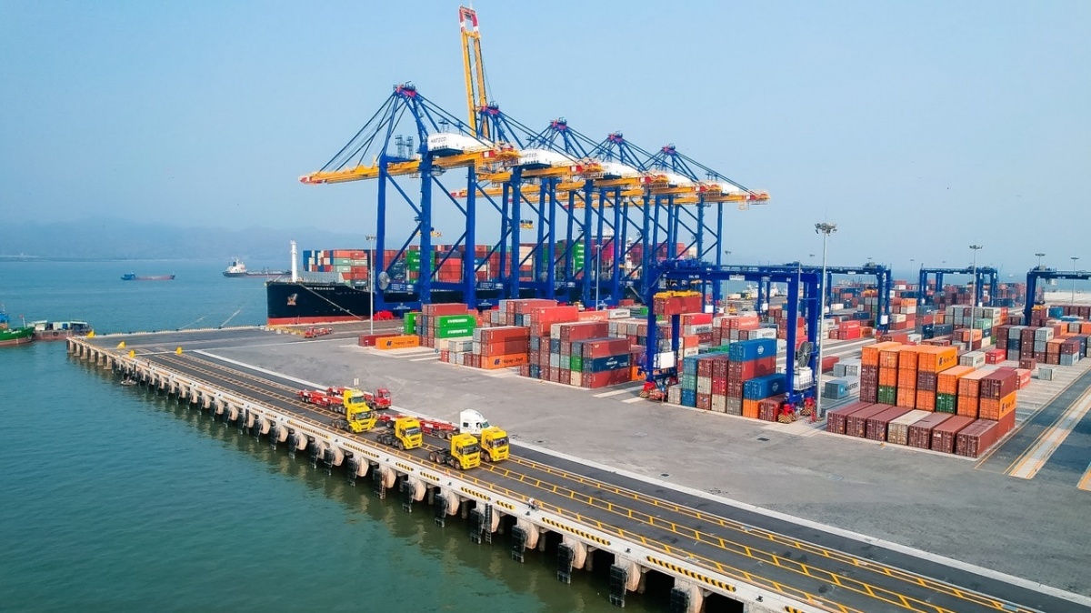 Đề nghị bổ sung vũng quay cho cảng nước sâu thông minh đầu tiên của Việt Nam đón siêu tàu 200.000DWT