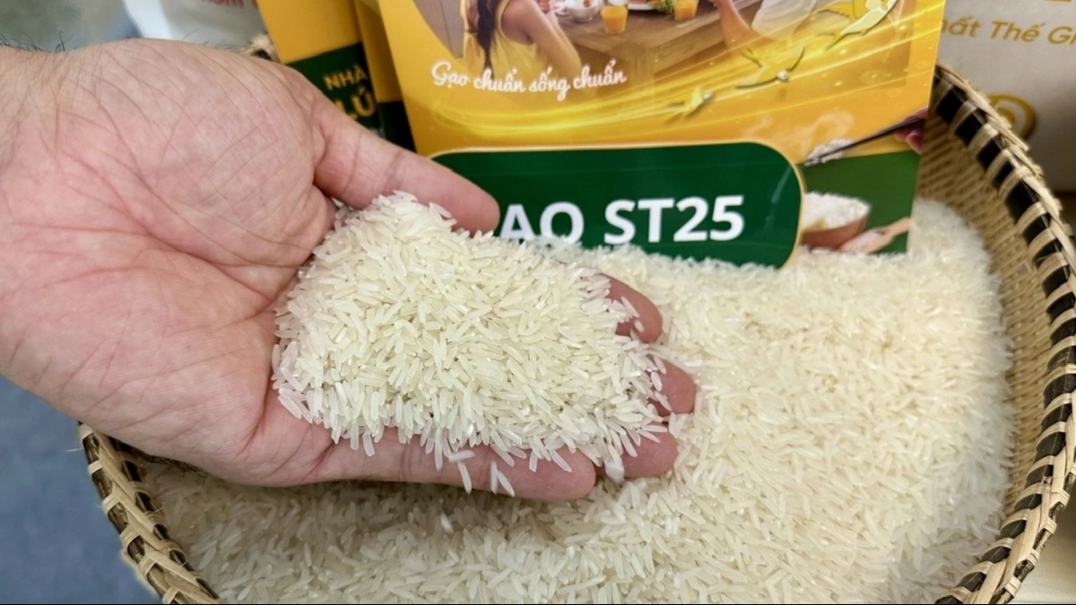 Giá gạo châu Á ‘lao dốc không phanh’, Việt Nam lội ngược dòng lên Top 1 tạo nên kỳ tích đáng nể