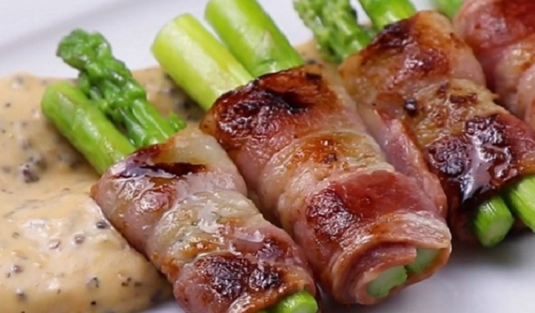 Loại rau lọt top 10 thực phẩm 'sạch' nhất năm 2025: Ở Việt Nam chợ nào cũng bán, giá bao nhiêu?