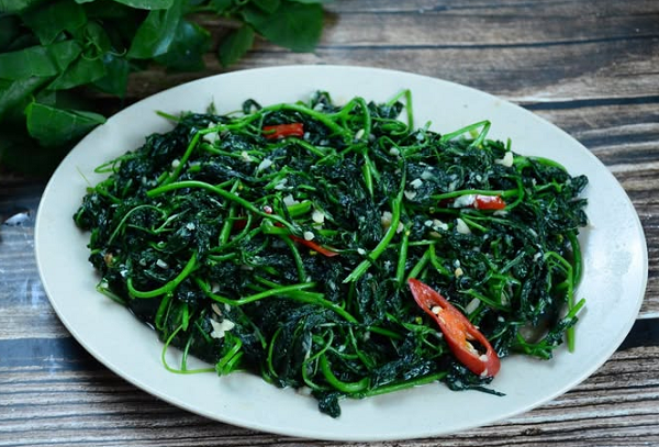 Loại rau 'đổi đời': Từ bị nhổ bỏ đến đặc sản 70.000 đồng/kg ở thành thị