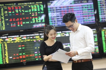 Nóng phiên chiều 4/8: Cổ phiếu Vingroup (VIC) xuất hiện 2 lệnh thỏa thuận 9.800 tỷ đồng