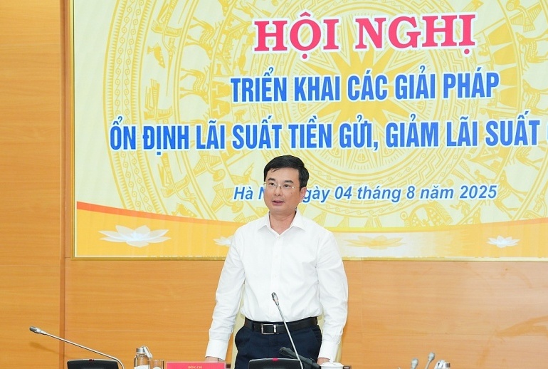 Ngân hàng Nhà nước triệu tập lãnh đạo các NHTM bàn về lãi suất
