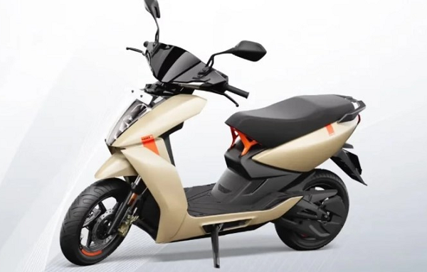Xe máy điện giá mềm, nhỏ gọn nhưng chạy tới 161 km: Có gì đặc biệt?