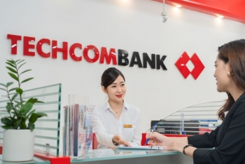 Cổ phiếu Techcombank lập đỉnh, thanh khoản kỷ lục sau tin mới từ TCBS