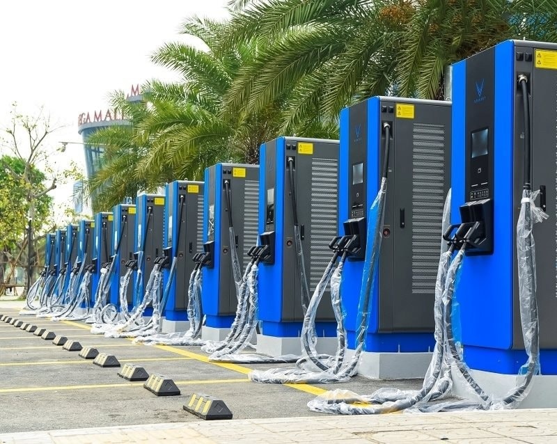 Chuẩn hóa trụ sạc xe điện: Cuộc chơi sắp 'vào khuôn' tại Việt Nam!