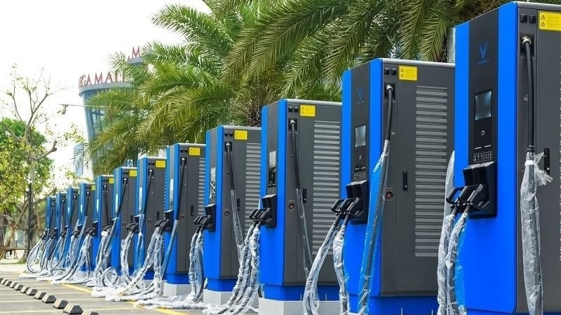 Chuẩn hóa trụ sạc xe điện: Cuộc chơi sắp 'vào khuôn' tại Việt Nam