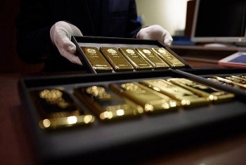 Giá vàng tăng sốc sau khi xuất hiện cảnh báo về rủi ro trên thị trường chứng khoán