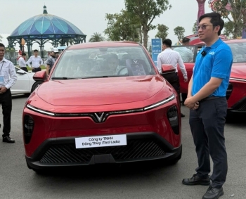 Xác định chuyển đổi xanh là tất yếu, Lado Taxi tiếp tục mua thêm 200 chiếc VinFast Limo Green