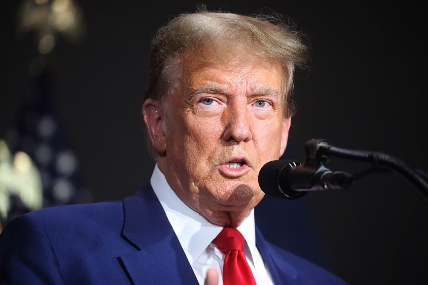 Tổng thống Trump phàn nàn bị các ngân hàng 'phân biệt đối xử', từ chối phục vụ