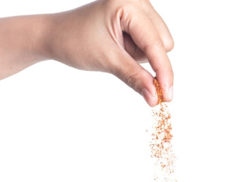 Để thu hút Gen Z, các chuỗi nhà hàng không ngừng cho 1 thứ gia vị 'quen mặt' lên đồ ăn