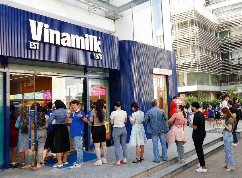 Doanh thu từ chuỗi cửa hàng đạt kỷ lục, Vinamilk (VNM) lên kế hoạch mở thêm 200 điểm bán trong năm 2025