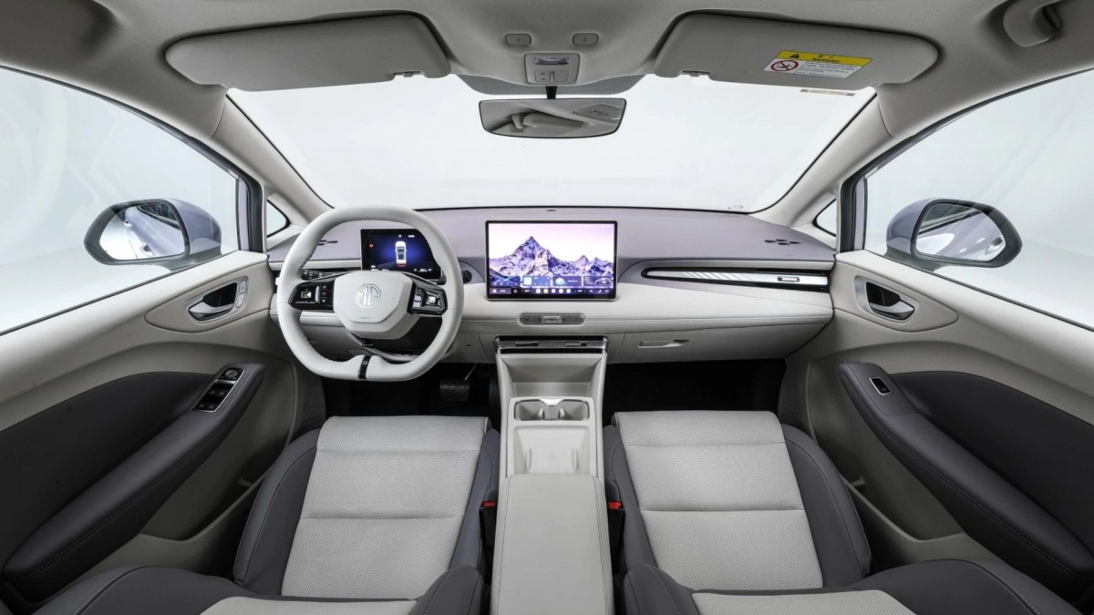 MG4 EV thế hệ mới vừa ra mắt với giá chỉ 247 triệu: Hatchback hạng B+ rẻ ngang một chiếc xe máy tay ga