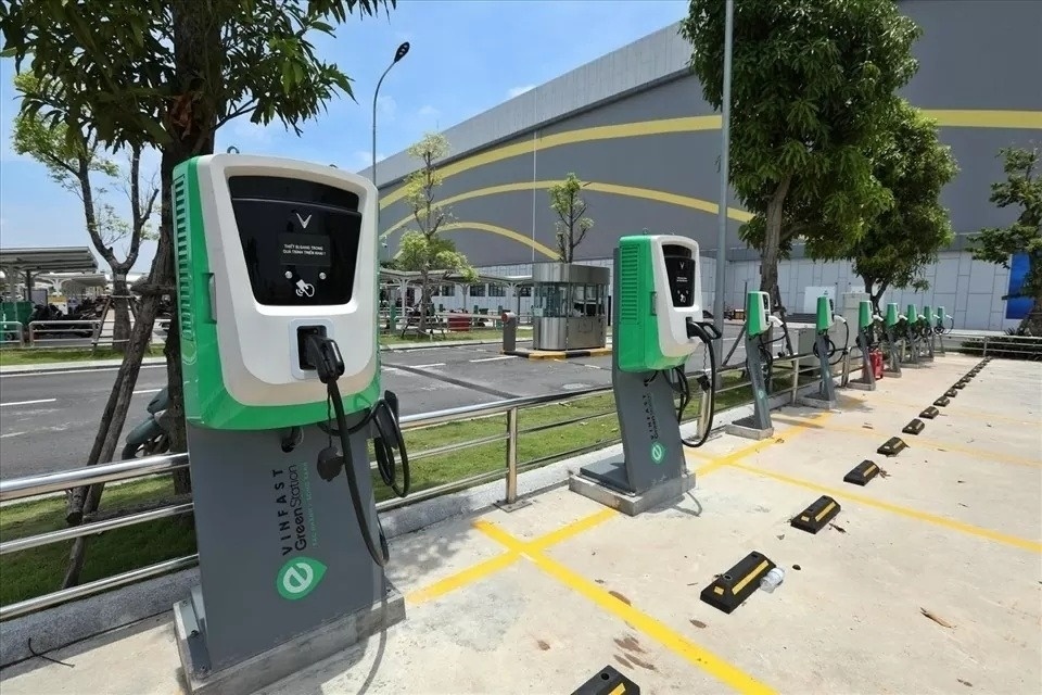 Nối gót VinFast, hàng loạt hãng xe điện bắt đầu rót tiền đầu tư trạm sạc tại Việt Nam