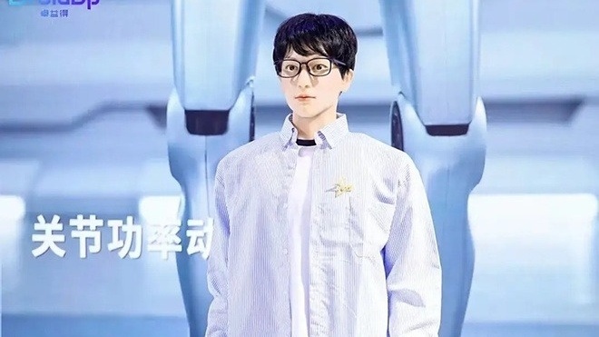 Lần đầu tiên: Robot hình người học tiến sĩ chính quy ngành nghệ thuật biểu diễn