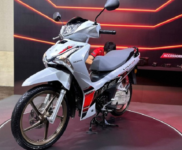 Bất ngờ với Honda Wave 125i bản đặc biệt: Số lượng hiếm, giá gây tò mò