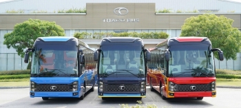 THACO AUTO bàn giao lô xe bus cho đối tác chiếm 30% thị phần vận tải hành khách toàn quốc