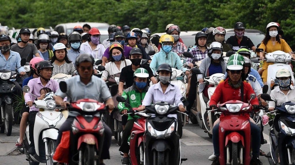 Nửa năm, Việt Nam tiêu thụ 1,6 triệu xe máy, một hãng tăng trưởng gần 500% áp đảo Honda và Yamaha