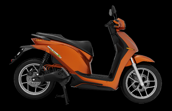 Xe điện hơn 30 triệu chạy 200 km/lần sạc, sạc siêu nhanh, 'thách thức' xe xăng