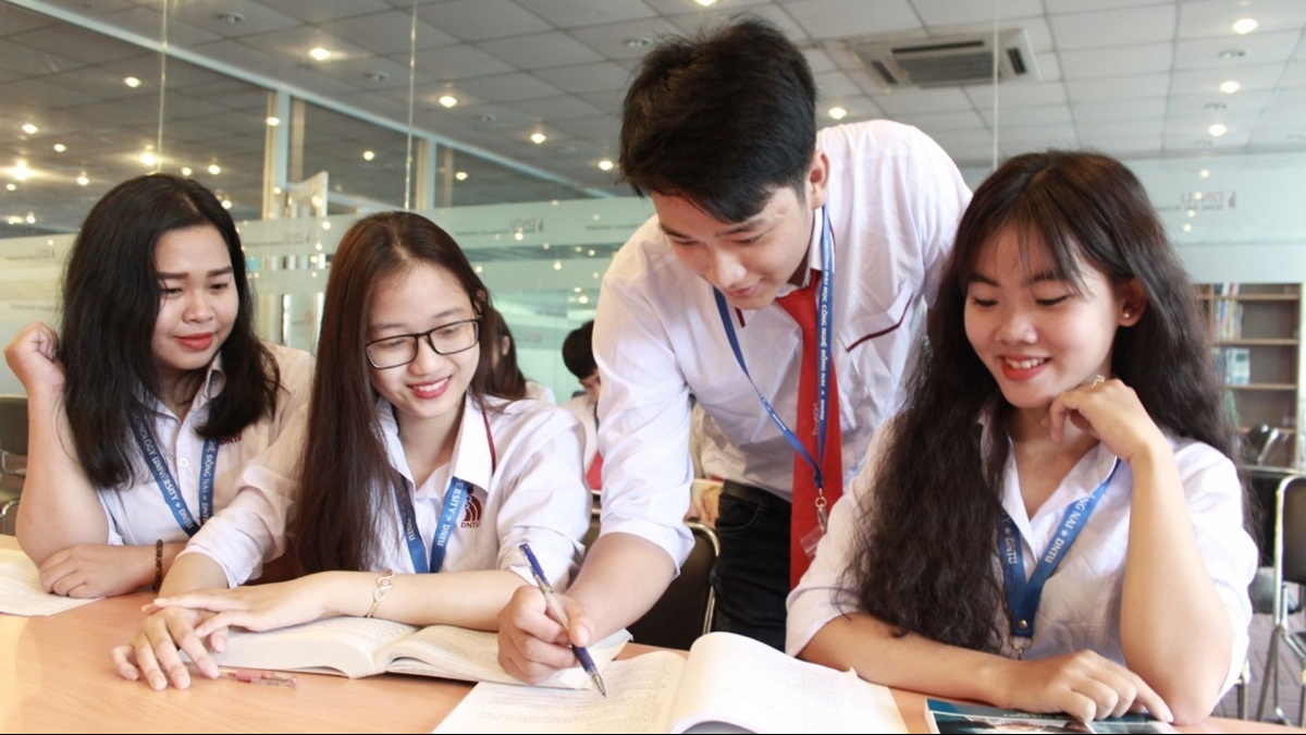 Ngành học từng bị chê 'vô dụng, mơ hồ', nay thành 'con cưng' của thị trường lao động: 100% sinh viên ra trường có việc làm thu nhập tốt