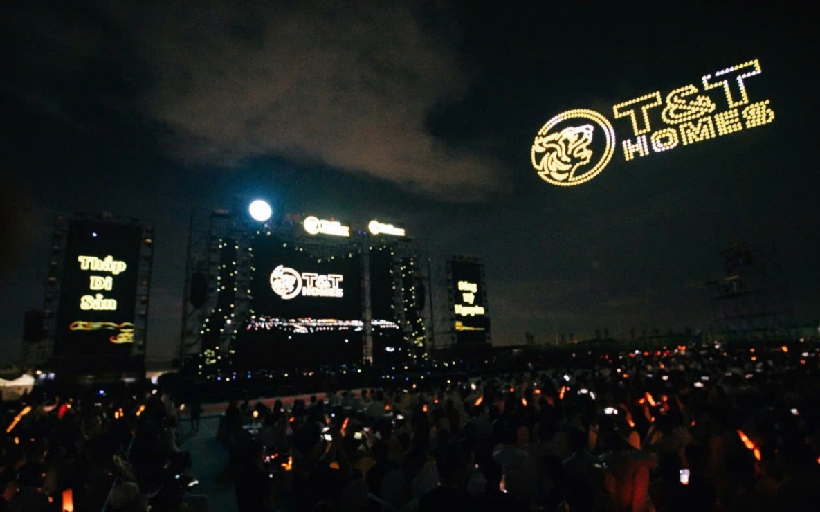 T&T Group khiến hàng chục nghìn khán giả trầm trồ với show trình diễn drone lớn nhất lịch sử Tây Ninh
