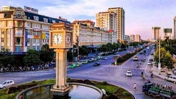 Tháng đầu tiên sau sáp nhập, tỉnh này bất ngờ vượt TP.HCM vươn lên dẫn đầu cả nước về xuất khẩu