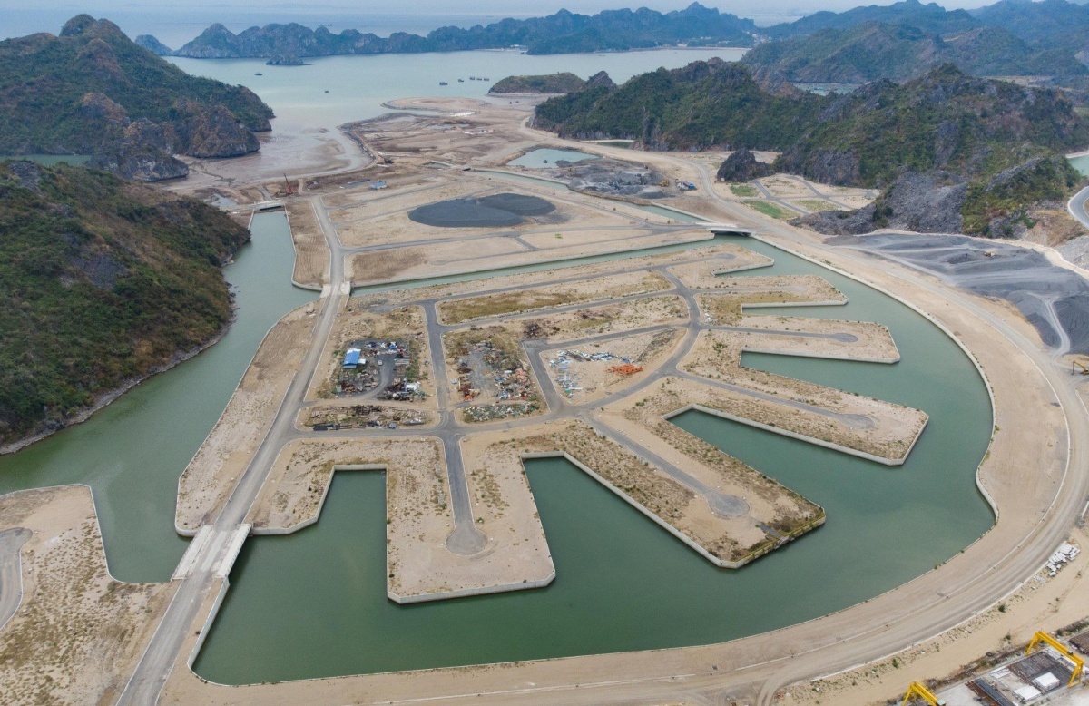 Thị trường M&A tháng 7 bùng nổ, thương vụ 300 triệu USD của một công ty niêm yết gây chú ý