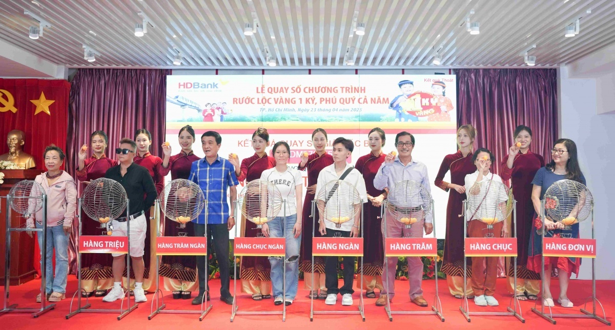 Điều gì giúp nữ khách hàng nhận được 1 ký vàng SJC?