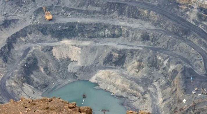 Công ty sản xuất pin lớn nhất thế giới dừng khai thác mỏ lithium chiếm 4% nguồn cung toàn cầu
