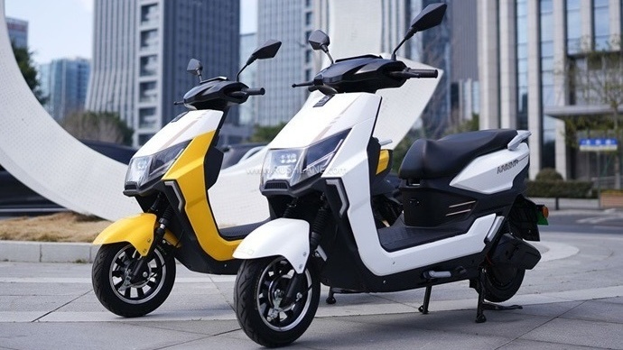 ‘Mẫu siêu xe điện’ giá chỉ 18 triệu, đẹp như Honda Vision: Tốc độ 55km/h, pin lại rất trâu, dễ luồn lách trong phố