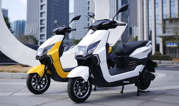 ‘Mẫu siêu xe điện’ giá chỉ 18 triệu, đẹp như Honda Vision: Tốc độ 55km/h, pin lại rất trâu, dễ luồn lách trong phố