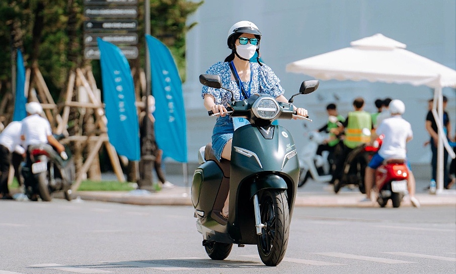 Grab, Be, ShopeeFood... xin lùi thời hạn áp dụng bắt buộc 400.000 tài xế công nghệ tại TP. HCM dùng xe điện