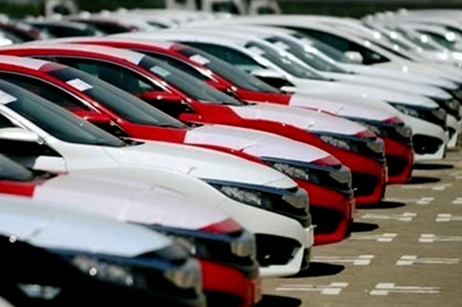 Bộ Công Thương đề xuất siết quản lý nhập khẩu ô tô biếu, tặng