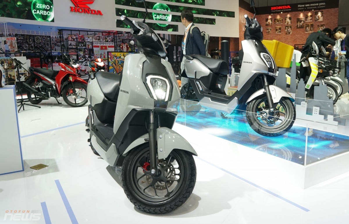 Honda công bố chính sách mới về pin cho mẫu xe máy điện đầu tiên tại Việt Nam