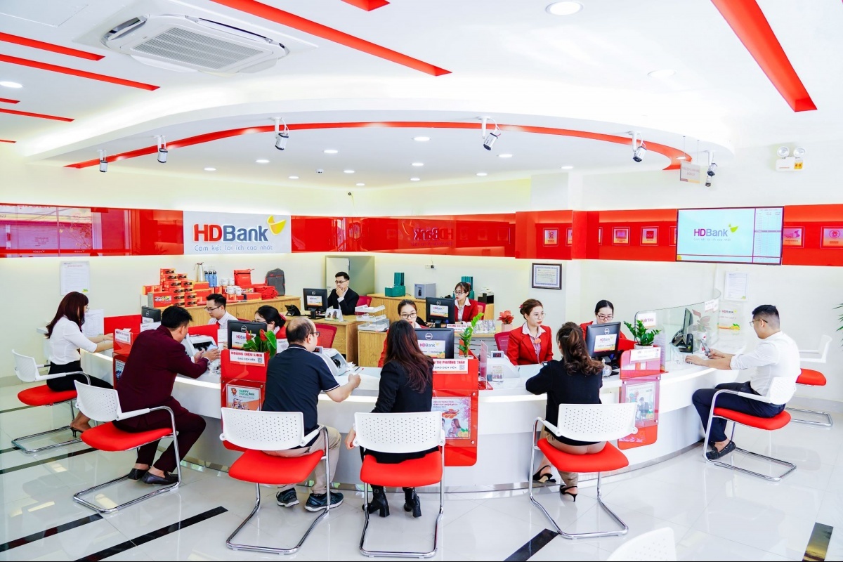 Cổ phiếu HDB lập đỉnh một năm, nhà đầu tư lãi tới 60%