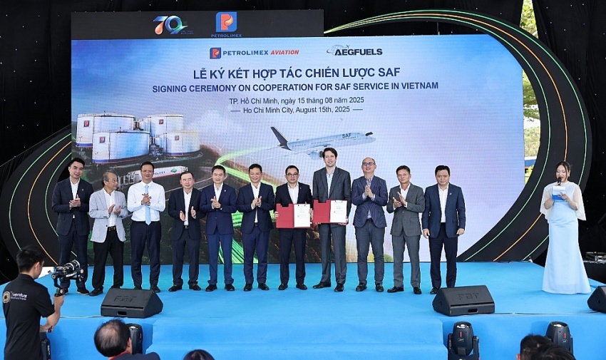 Petrolimex hợp lực cùng Vietjet đưa 576 tàu bay sử dụng nhiên liệu hàng không bền vững