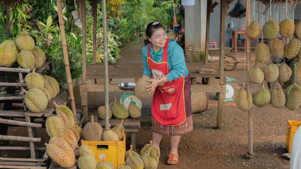 Hai nước láng giềng của Việt Nam tận dụng lợi thế 'nhất cự ly', chinh phục thị trường sầu riêng Trung Quốc