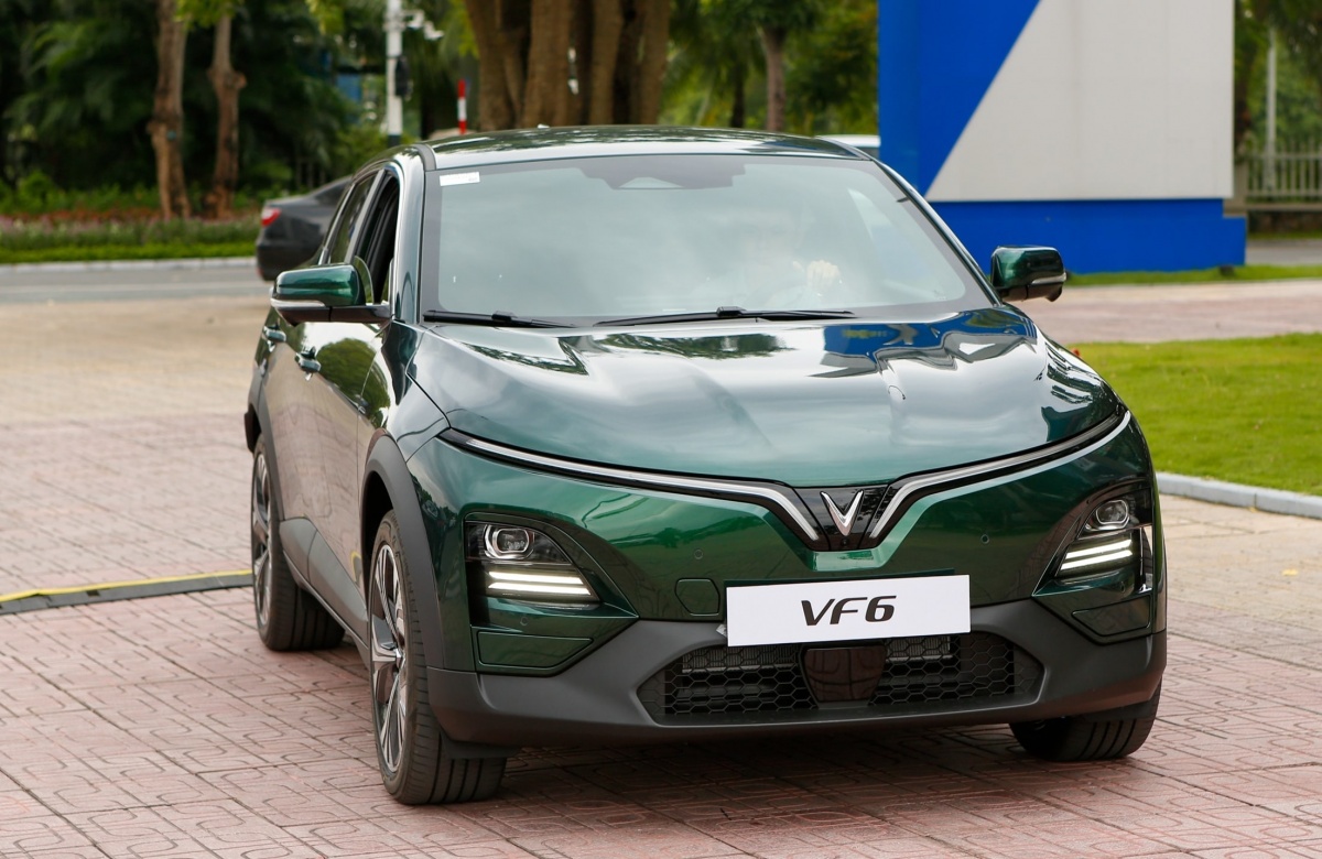 VinFast vừa mở bán 2 mẫu VF 6 và VF 7, báo Ấn Độ đồng loạt đưa ra nhận định thẳng, cơ hội để ‘lấy lòng’ khách hàng quốc gia tỷ dân