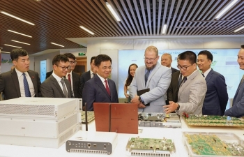 Lần đầu tiên trong lịch sử, tập đoàn 160 tỷ USD cử đoàn chuyên gia cấp cao nhất sang làm việc với Viettel