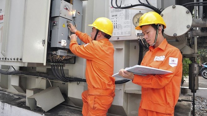 Giá điện tăng bao nhiêu nếu cộng thêm khoản lỗ gần 44.800 tỷ đồng của EVN?