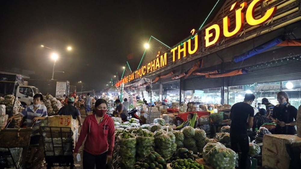 Nguồn xoài Việt Nam đứt lứa, hàng Trung Quốc đội giá giữa lòng TP Hồ Chí Minh