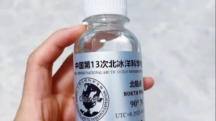 Rao bán một chai ‘nước biển Bắc Cực’ với giá 35 triệu đồng, sự thật đằng sau khiến nhiều người ‘ngã ngửa’