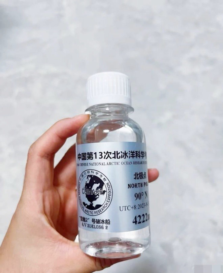 Rao bán một chai ‘nước biển Bắc Cực’ với giá 35 triệu đồng, sự thật đằng sau khiến nhiều người ‘ngã ngửa’