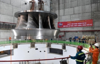 Chính thức phát điện Tổ máy số 1 thuộc dự án Nhà máy Thủy điện Hòa Bình mở rộng 9.200 tỷ