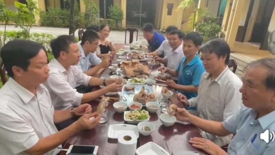 Cán bộ thú y Huế thành ‘food reviewer’ bất đắc dĩ để cứu thịt heo sạch